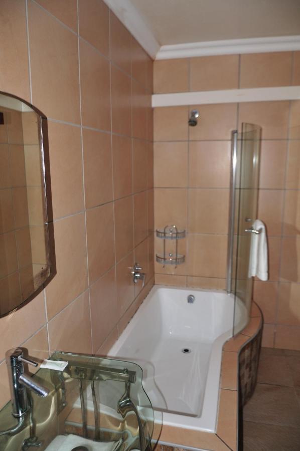 Mi Casa Guest House Uitenhage Eksteriør bilde