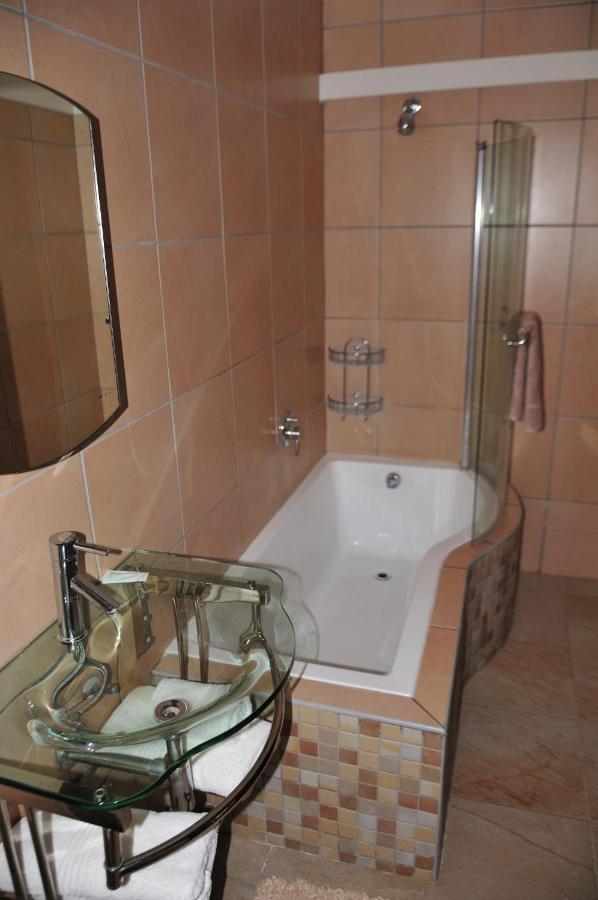 Mi Casa Guest House Uitenhage Eksteriør bilde