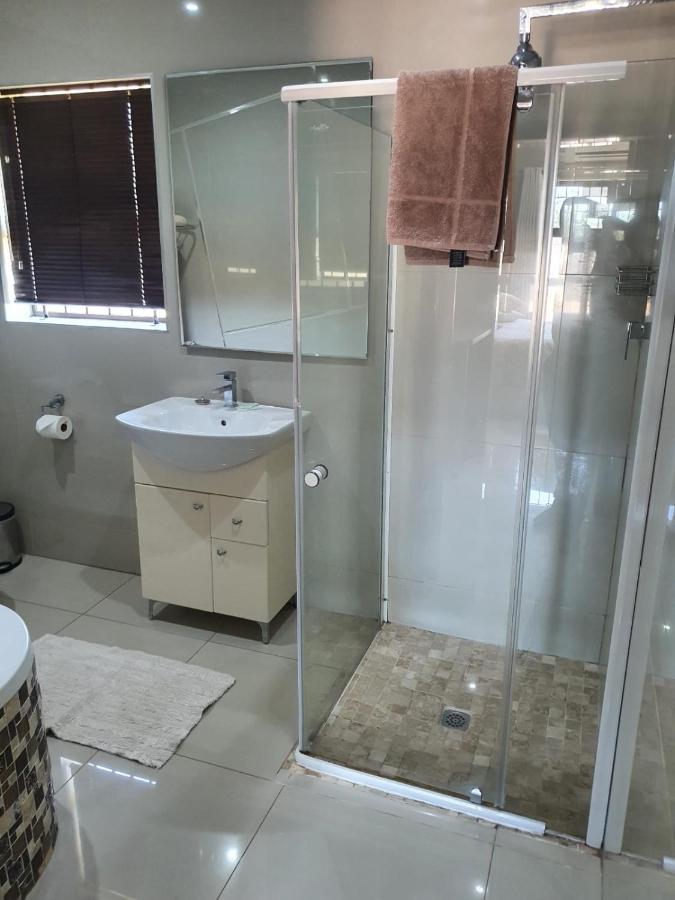Mi Casa Guest House Uitenhage Eksteriør bilde