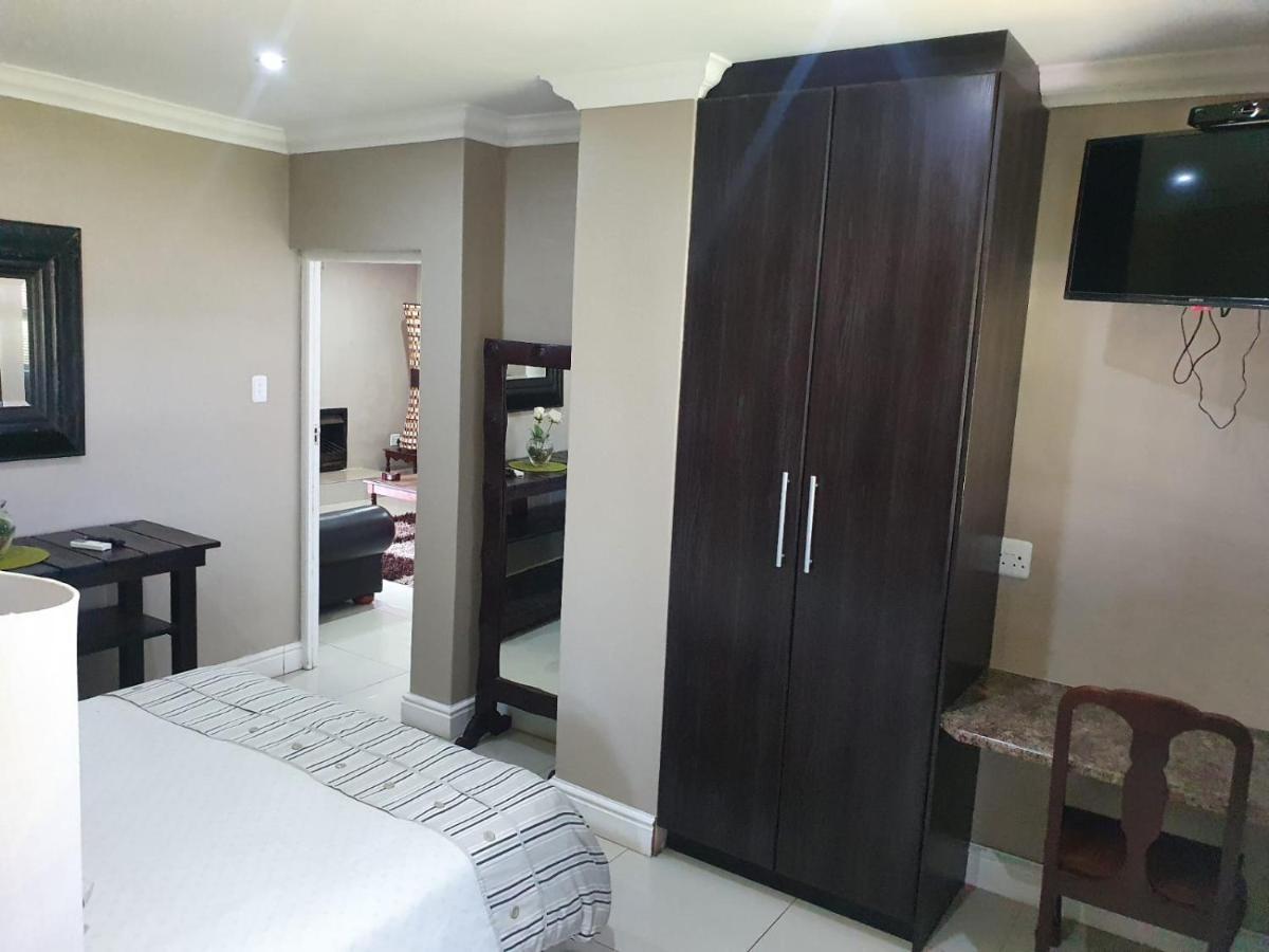 Mi Casa Guest House Uitenhage Eksteriør bilde