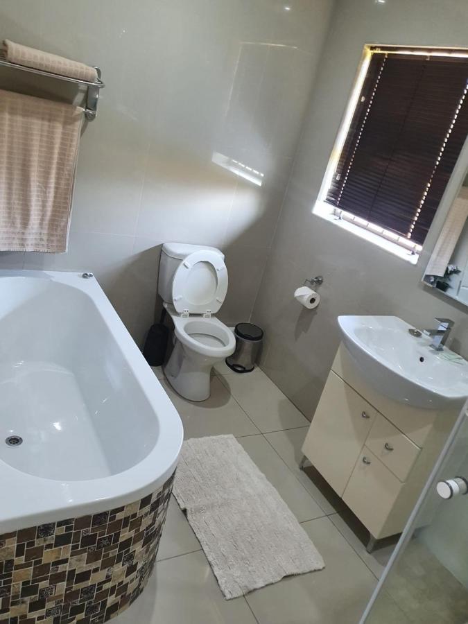 Mi Casa Guest House Uitenhage Eksteriør bilde